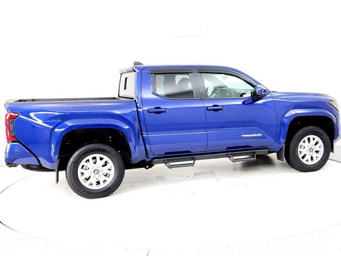 Certified 2024 Toyota Tacoma SR5 image 6