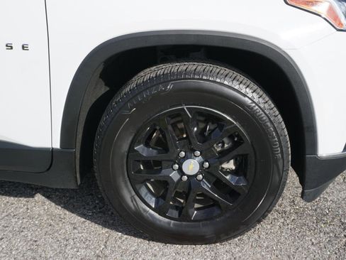 Used 2021 Chevrolet Traverse LT AWD/4WD image 6