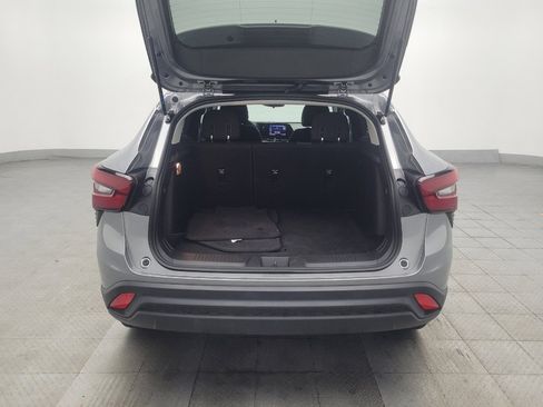 Used 2024 Chevrolet Trax LS w/ Driver Confidence Package FWD image 29