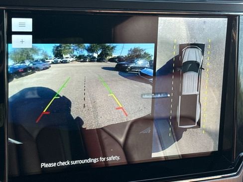 Used 2022 Ford F450 Platinum w/ FX4 Off-Road Package image 22