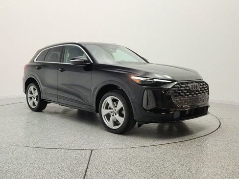Used 2025 Audi Q5 Premium Plus w/ Premium Plus AWD/4WD image 3