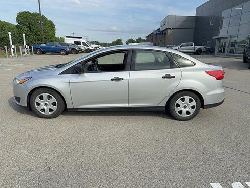 Used 2016 Ford Focus S FWD image 2