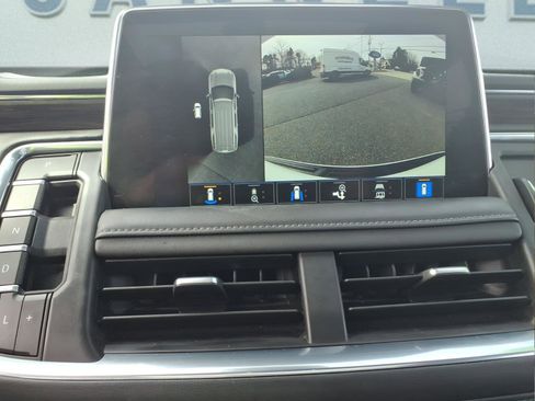 Used 2023 Chevrolet Tahoe Z71 w/ Luxury Package AWD/4WD image 23