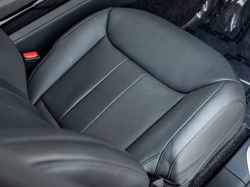 Used 2024 Land Rover Range Rover SE image 29