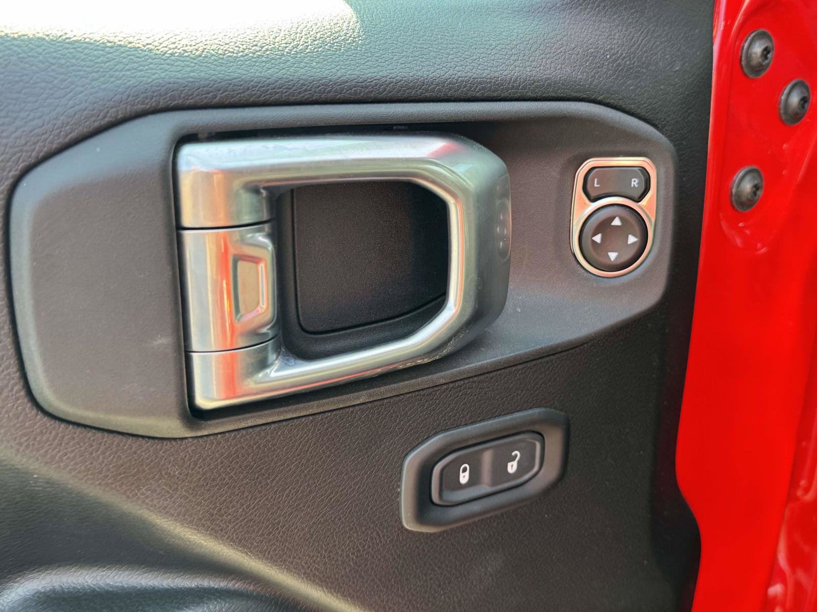 Used 2024 Jeep Wrangler Unlimited Sport AWD/4WD image 29