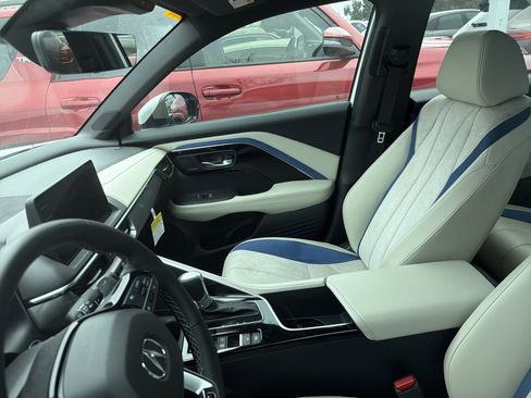 Used 2025 Acura ADX A-Spec image 18