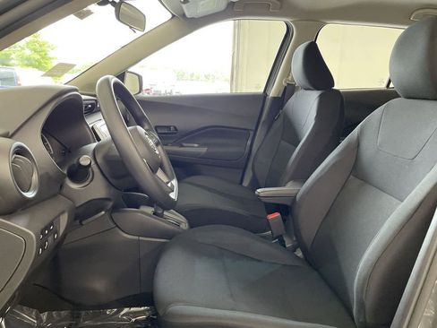 Certified 2025 Nissan Kicks Play S image 20