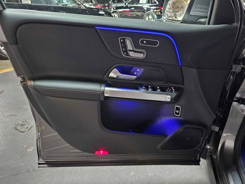 New 2026 Mercedes-Benz GLB 250 4MATIC image 23