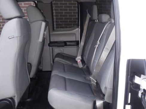 Used 2016 Ford F150 XL w/ Equipment Group 101A Mid image 17