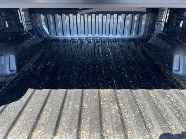 Used 2019 Chevrolet Silverado 1500 LT w/ All-Star Edition AWD/4WD image 26