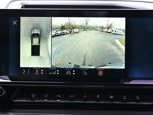 Used 2024 Chevrolet Silverado 2500 ZR2 w/ ZR2 Bison Edition image 18