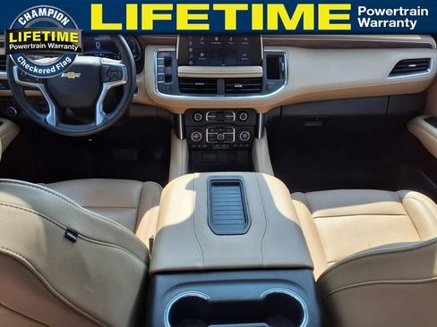 Used 2024 Chevrolet Tahoe Premier w/ Premium Package AWD/4WD image 11