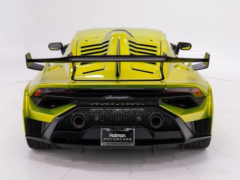 Used 2023 Lamborghini Huracan STO RWD image 40