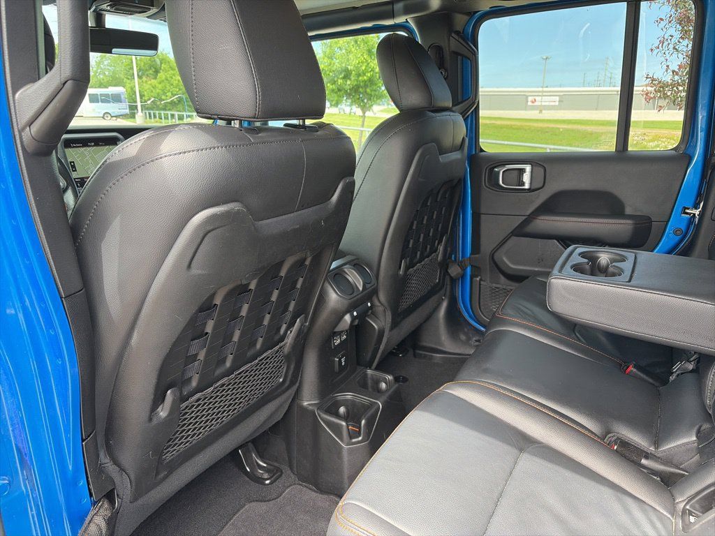 Used 2023 Jeep Gladiator Mojave w/ Cold Weather Group AWD/4WD image 49