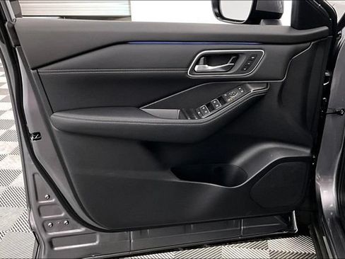 New 2026 Nissan Rogue Platinum AWD/4WD image 31