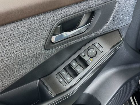 Certified 2023 Nissan Rogue SV AWD/4WD image 24