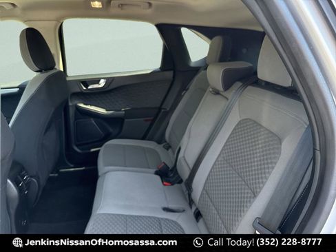 Used 2020 Ford Escape SE FWD image 25