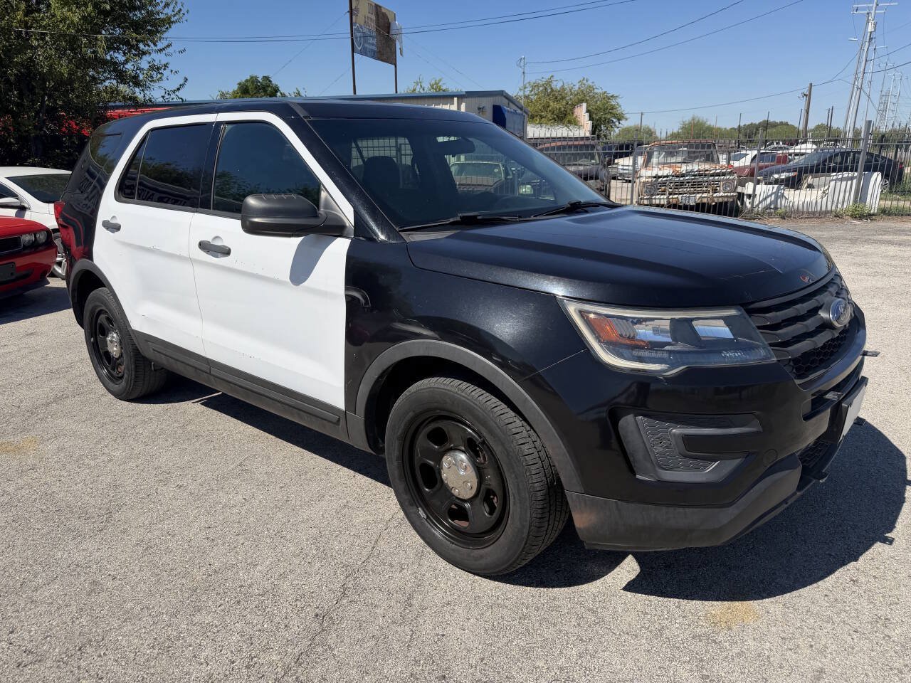 Used 2019 Ford Explorer 4WD Police Interceptor image 2