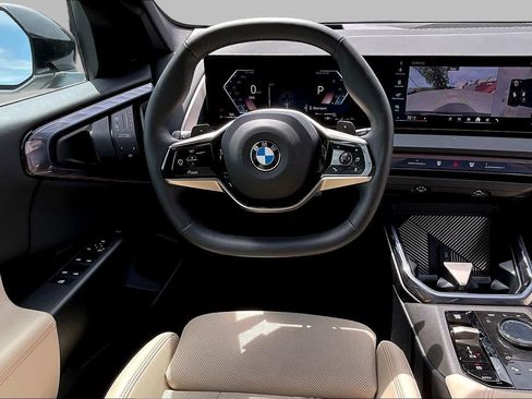 Used 2025 BMW X3 xDrive30i w/ Premium Package AWD/4WD image 5