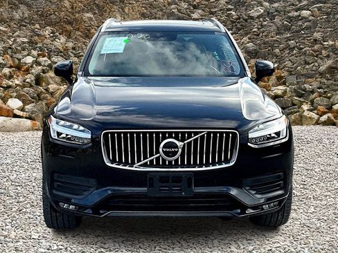 Used 2021 Volvo XC90 T6 Momentum w/ Protection Package Premier image 3