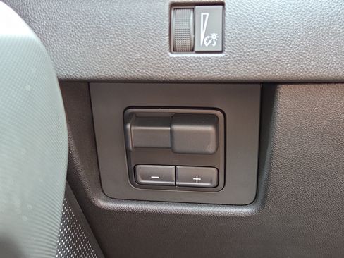 Used 2025 GMC Canyon Elevation w/ Convenience Package AWD/4WD image 26
