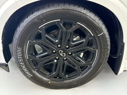 New 2026 INFINITI QX80 4WD w/ Sport Exterior Package image 40