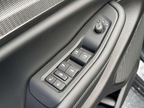 New 2025 Jeep Grand Cherokee 4WD image 28