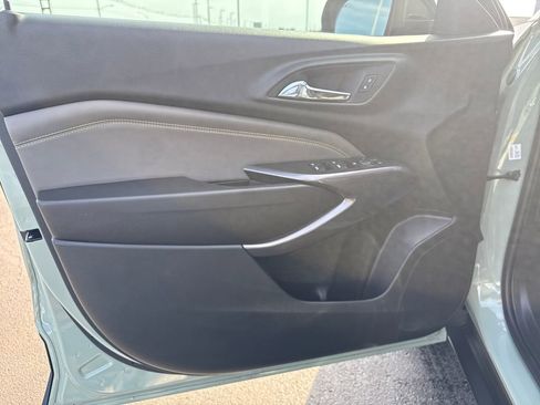 Used 2025 Chevrolet Trax ACTIV w/ Driver Confidence Package image 12