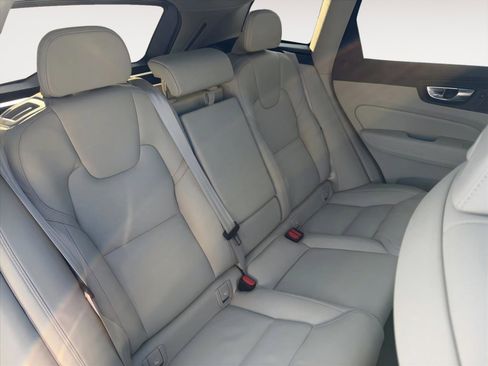 Used 2023 Volvo XC60 T8 Ultimate w/ Climate Package image 13