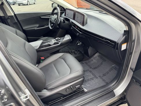 Used 2023 Kia EV6 Wind RWD image 17