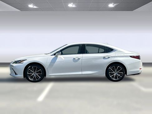 Certified 2025 Lexus ES 350 w/ Premium Package FWD image 2