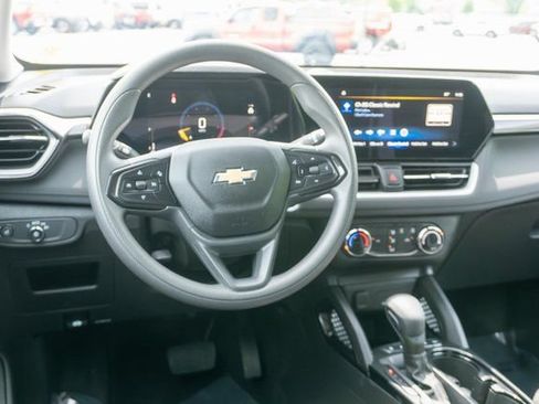 Used 2026 Chevrolet TrailBlazer LS w/ LS Convenience Package AWD/4WD image 14