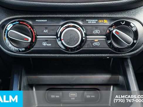 Used 2025 Kia Soul LX w/ LX Technology Package image 41