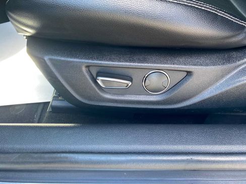 Used 2019 Ford Mustang GT Premium RWD image 18