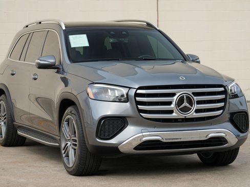 Used 2024 Mercedes-Benz GLS 450 4MATIC image 63