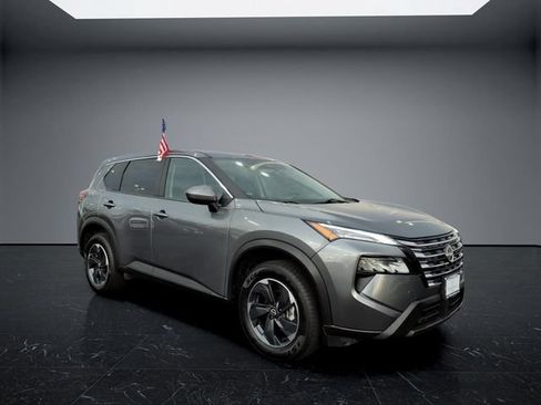 Certified 2025 Nissan Rogue SV AWD/4WD image 1