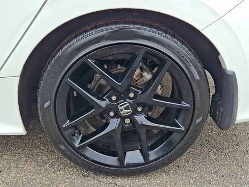 Used 2024 Honda Civic Sport image 8