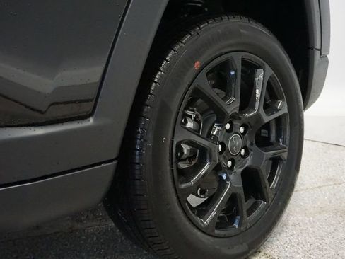 New 2026 Jeep Compass Latitude image 17