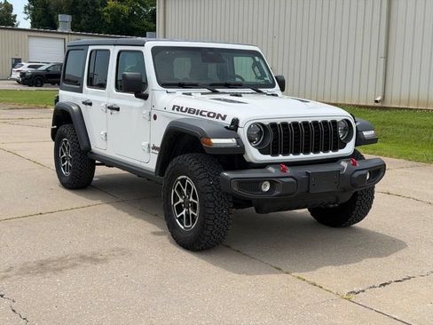 Used 2026 Jeep Wrangler Unlimited Rubicon AWD/4WD image 1