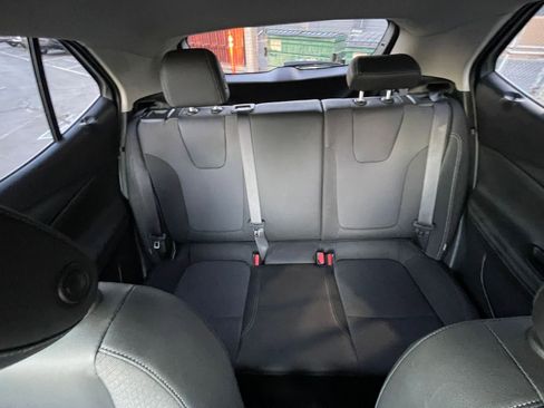 Used 2025 Buick Encore GX Preferred image 37