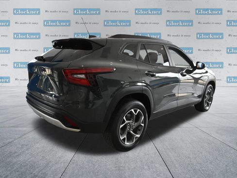 New 2026 Chevrolet Trax LT w/ LT Convenience Package image 6