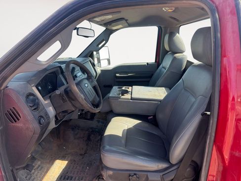 Used 2012 Ford F250 XL image 9