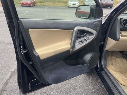 Used 2011 Toyota RAV4 4WD w/ Base L4 Extra Value Pkg image 13