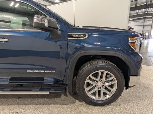Used 2020 GMC Sierra 1500 SLT w/ SLT Premium Plus Package AWD/4WD image 11