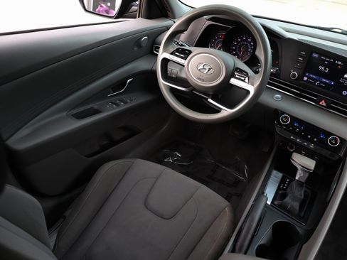 Used 2021 Hyundai Elantra SEL FWD image 24