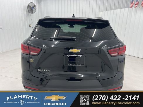 Used 2024 Chevrolet Blazer LT w/ Convenience Package image 4