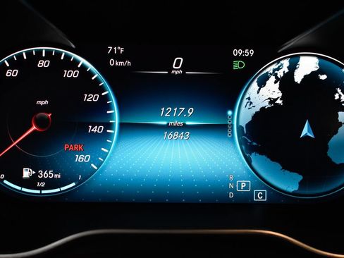 Certified 2022 Mercedes-Benz GLC 300 4MATIC image 32