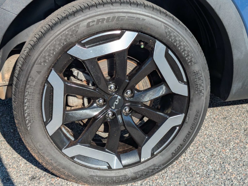 Used 2023 Kia Telluride EX w/ EX Captain's Chair Package AWD/4WD image 10