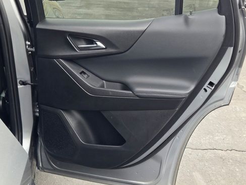 Used 2025 Chevrolet Equinox LT image 10