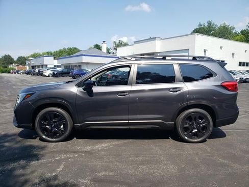 Used 2025 Subaru Ascent Onyx Edition image 7